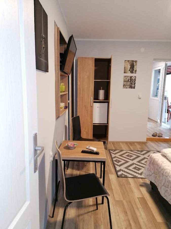 Sombor 19 Central Apartment Екстер'єр фото