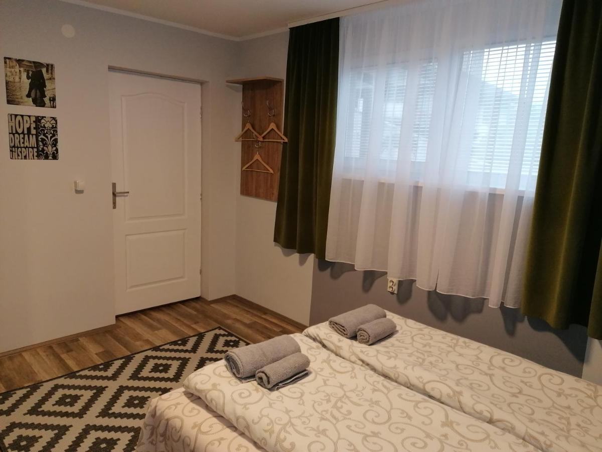 Sombor 19 Central Apartment Екстер'єр фото