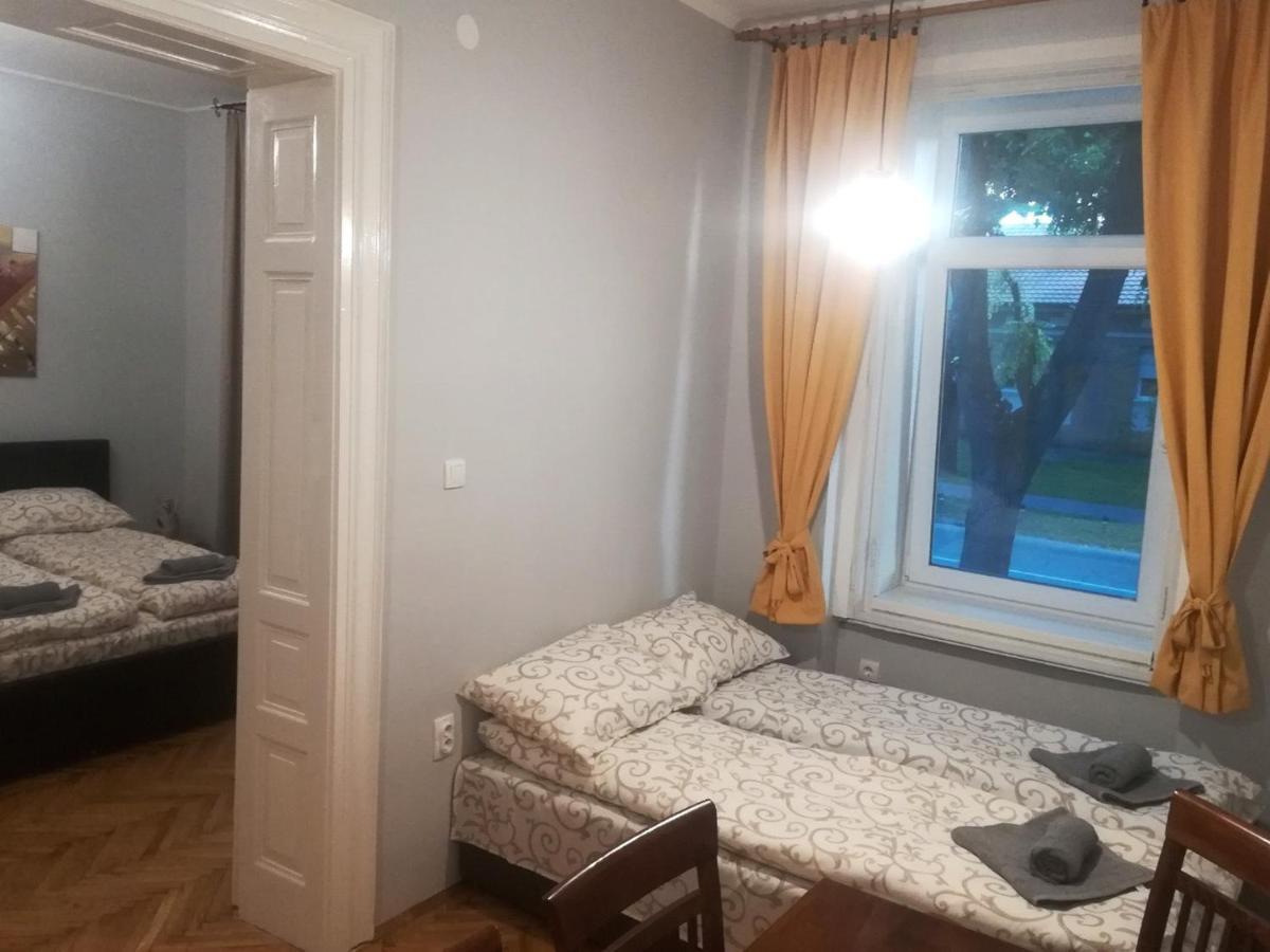 Sombor 19 Central Apartment Екстер'єр фото